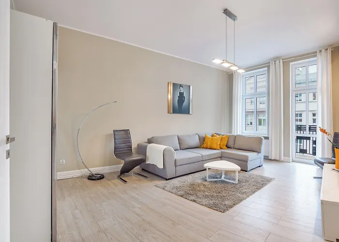 Grunwaldzka, Sun & Snow *